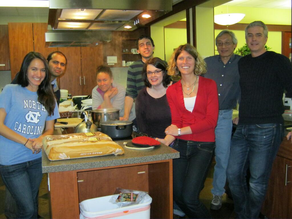 DerLabFamilyHouselarge